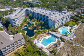 2513 Seacrest - Stunning Ocean-View! With Balcony, Easy Access to Pool & Beach
